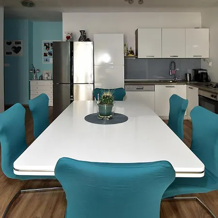 Lanasara Apartment