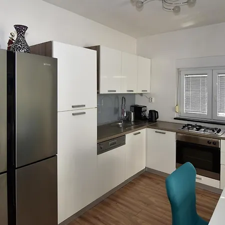 Apartment Lanasara